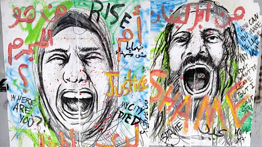 Graffiti e manifesti raccontano a Beirut della rabbia e della disperazione degli abitanti.