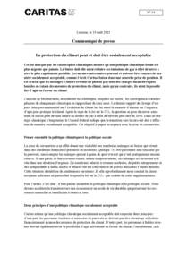 Cet été marqué par les catastrophes climatiques montre qu’une politique climatique ferme est plus urgente que jamais. La Suisse doit elle aussi réduire ses émissions de gaz à effet de serre à zéro le plus rapidement possible. Les mesures nécessaires peuvent et doivent être conçues de manière socialement acceptable, comme l’écrit Caritas Suisse dans une nouvelle prise de position. Il est crucial que les ménages à faibles revenus ne ploient pas sous des charges financières plus lourdes en raison des mesures de protection du climat, mais qu’au contraire, ils aient la possibilité d’agir en faveur du climat.