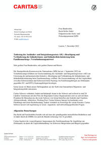 Für Schweizerinnen und Schweizer gelten strengere Bedingungen was den Familiennachzug aus Drittstaaten anbelangt als für EU/EFTA-Bürgerinnen und Bürger, die in der Schweiz leben. Caritas Schweiz befürwortet die vorgeschlagene Gesetzesänderung und damit die Beseitigung dieser Ungleichbehandlung.